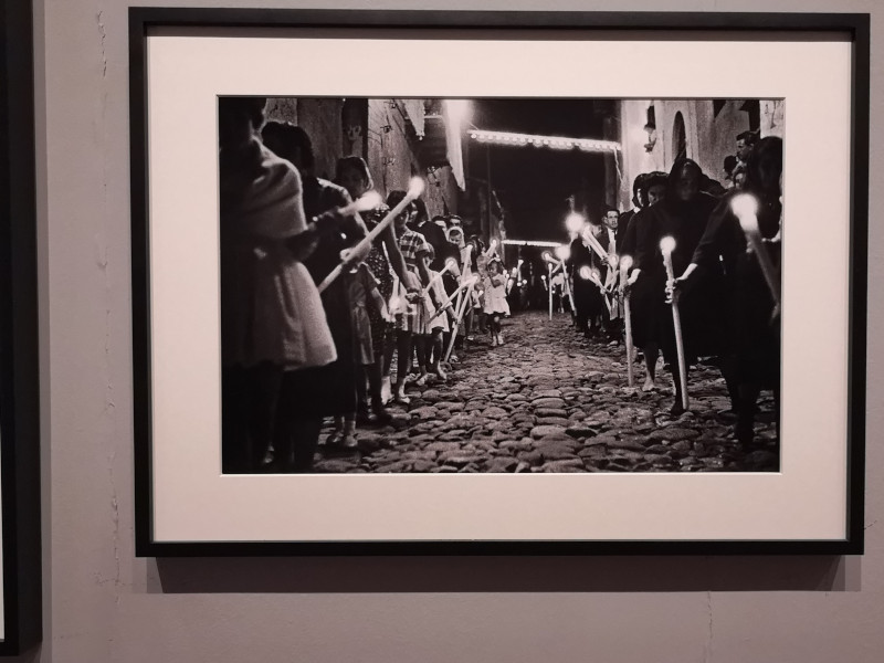 foto di processione di Francesco Scianna alla mostra di Palermo